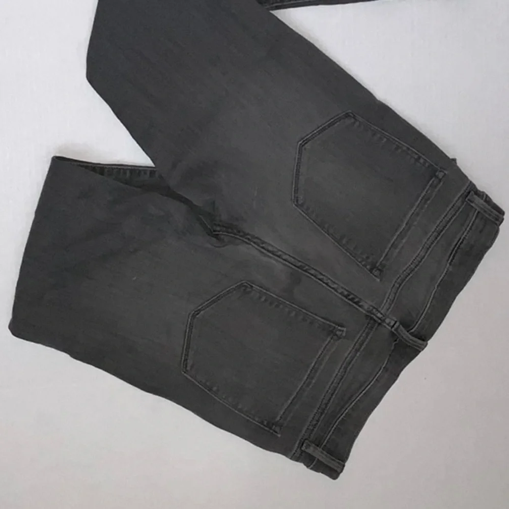 NWOT Banan Republic Skinny Ankle Jeans Black - Size 27